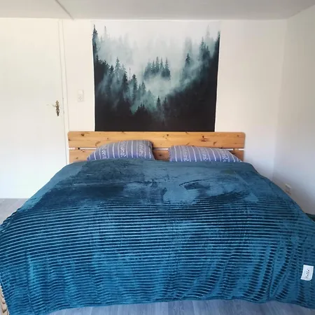 Modernes Fur 4 Personen *